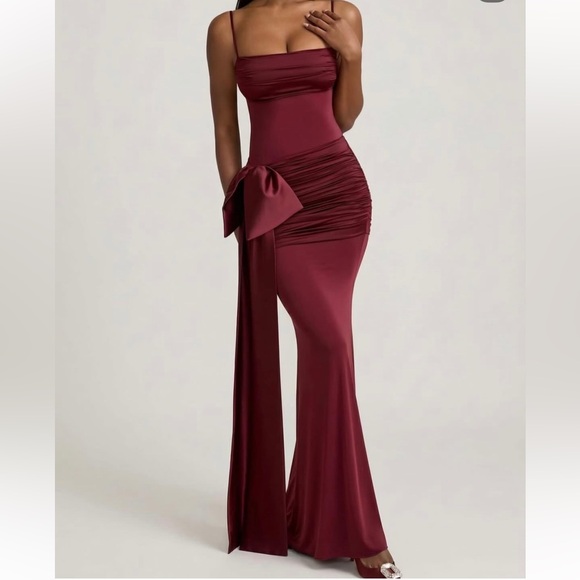 Oh Polly Bow-Detail Ruched Maxi Dress in Wine - Picture 5 of 7